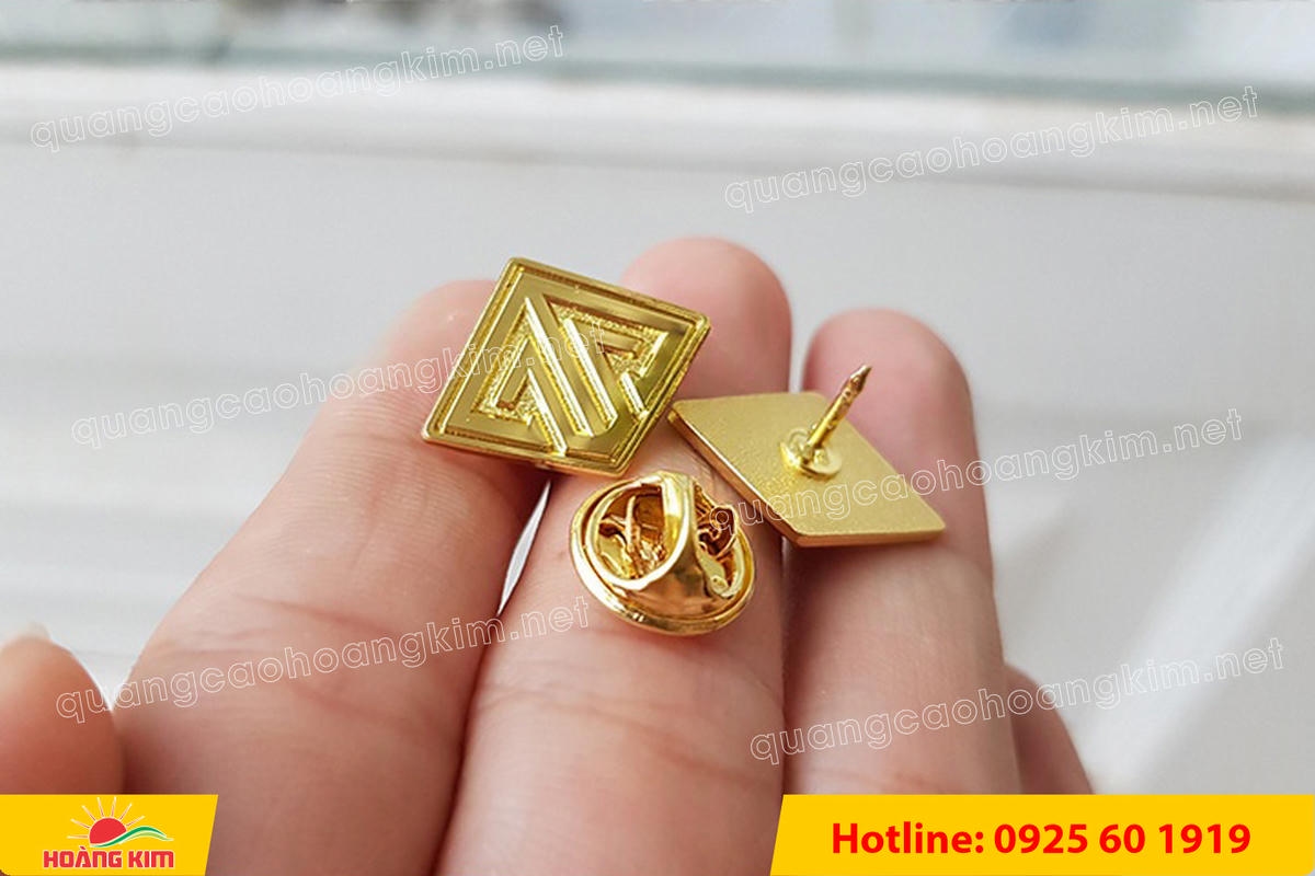 huy hieu logo duc cai ao nen vang si san ma vang 24k 38 - HUY HIỆU MẠ V&Agrave;NG 24K CAO CẤP &ndash; Đ&Uacute;C LOGO NỀN C&Aacute;T SẦN SANG TRỌNG