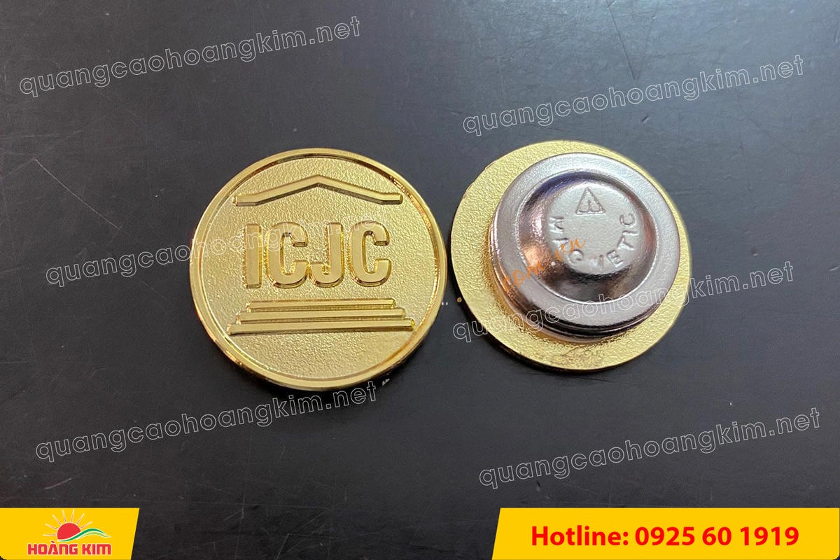 huy hieu logo duc cai ao nen vang si san ma vang 24k 60 - HUY HIỆU MẠ V&Agrave;NG 24K CAO CẤP &ndash; Đ&Uacute;C LOGO NỀN C&Aacute;T SẦN SANG TRỌNG