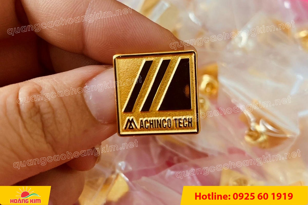 huy hieu logo duc cai ao nen vang si san ma vang 24k 71 - HUY HIỆU MẠ V&Agrave;NG 24K CAO CẤP &ndash; Đ&Uacute;C LOGO NỀN C&Aacute;T SẦN SANG TRỌNG