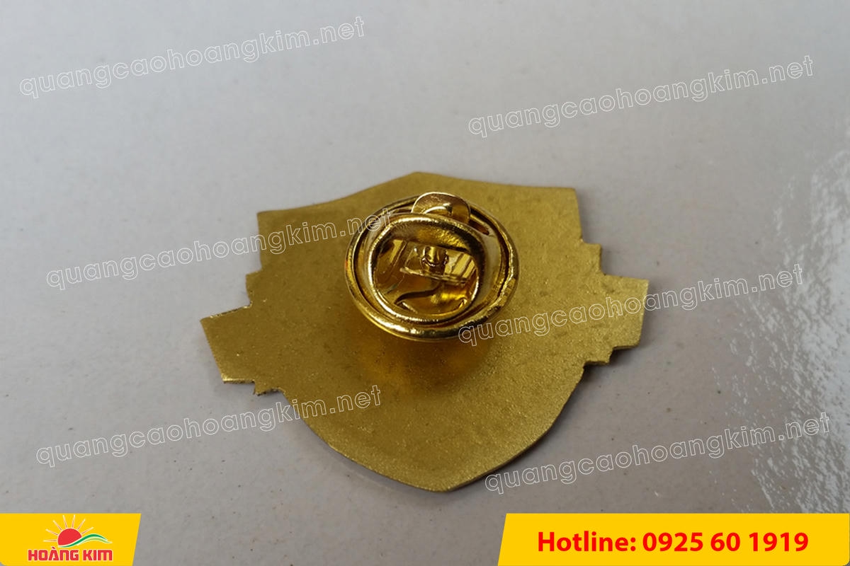 HUY HIỆU ĐỒNG CÀI ÁO CẮT BẾ THEO LOGO KHÔNG MẠ – GIÁ XƯỞNG, LÀM NHANH huy hieu dong cai ao cat be theo logo khong ma 20 - HUY HIỆU ĐỒNG CÀI ÁO CẮT BẾ THEO LOGO KHÔNG MẠ – GIÁ XƯỞNG, LÀM NHANH