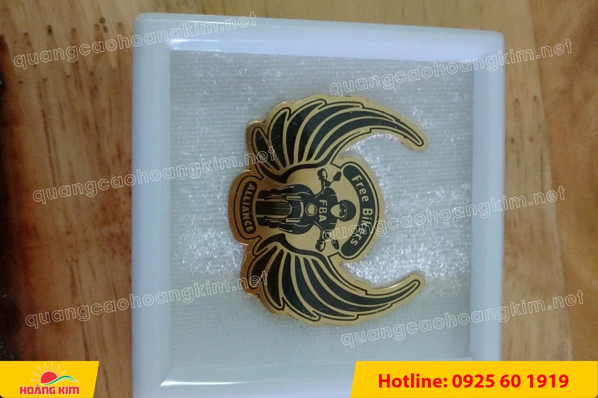 HUY HIỆU ĐỒNG CÀI ÁO CẮT BẾ THEO LOGO KHÔNG MẠ – GIÁ XƯỞNG, LÀM NHANH huy hieu dong cai ao cat be theo logo khong ma 28 - HUY HIỆU ĐỒNG CÀI ÁO CẮT BẾ THEO LOGO KHÔNG MẠ – GIÁ XƯỞNG, LÀM NHANH