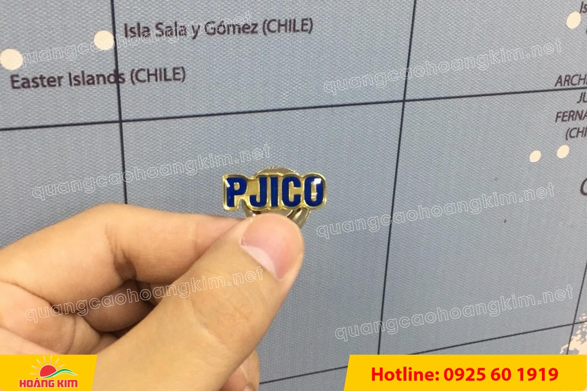 HUY HIỆU ĐỒNG CÀI ÁO CẮT BẾ THEO LOGO KHÔNG MẠ – GIÁ XƯỞNG, LÀM NHANH huy hieu dong cai ao cat be theo logo khong ma 6 - HUY HIỆU ĐỒNG CÀI ÁO CẮT BẾ THEO LOGO KHÔNG MẠ – GIÁ XƯỞNG, LÀM NHANH