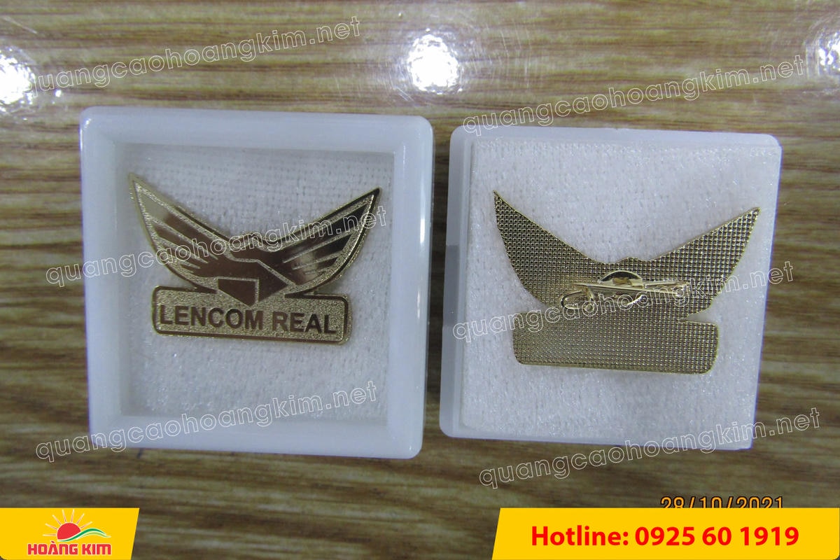 HUY HIỆU ĐỒNG CÀI ÁO CẮT BẾ THEO LOGO KHÔNG MẠ – GIÁ XƯỞNG, LÀM NHANH huy hieu dong cai ao cat be theo logo khong ma 62 - HUY HIỆU ĐỒNG CÀI ÁO CẮT BẾ THEO LOGO KHÔNG MẠ – GIÁ XƯỞNG, LÀM NHANH