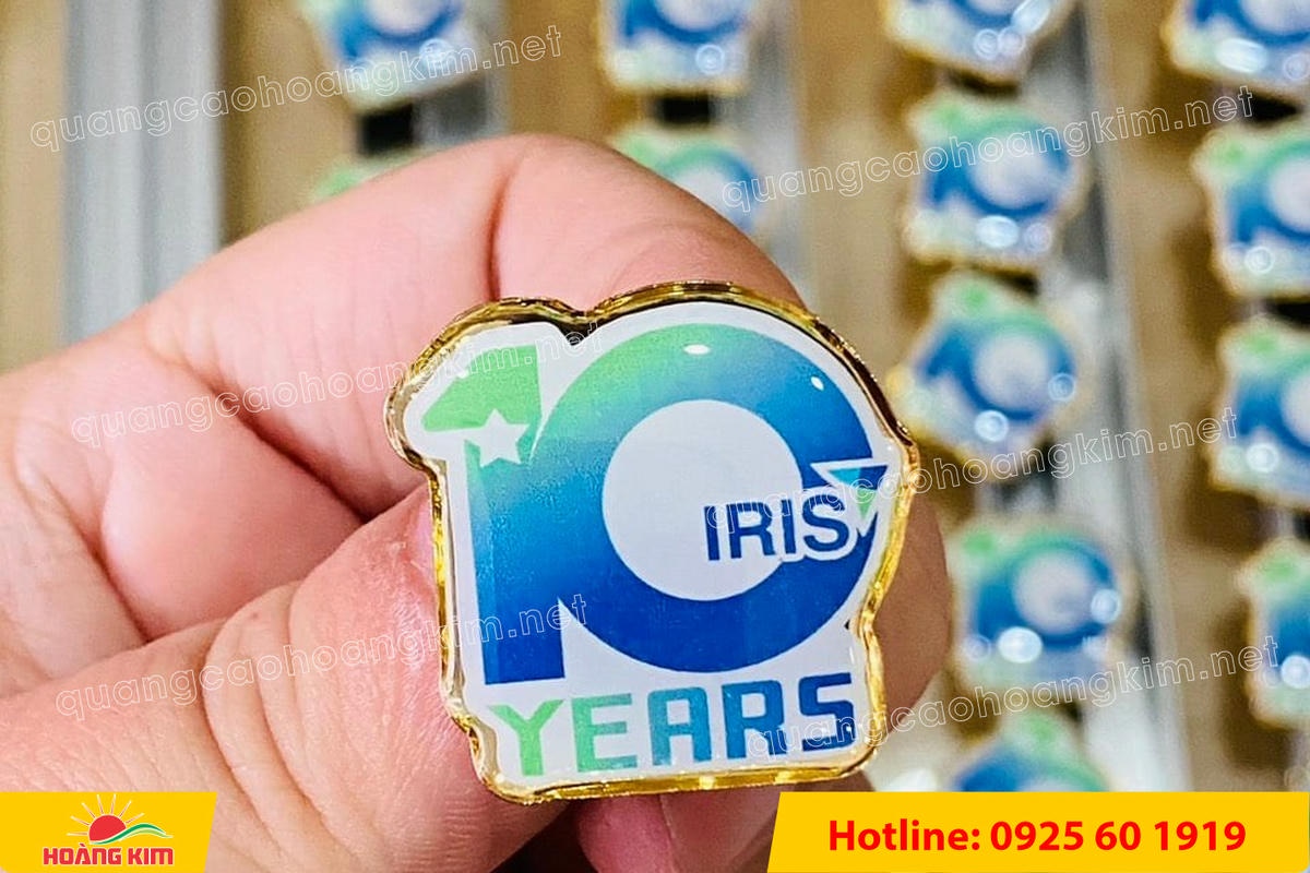 HUY HIỆU ĐỒNG CÀI ÁO CẮT BẾ THEO LOGO KHÔNG MẠ – GIÁ XƯỞNG, LÀM NHANH huy hieu dong cai ao cat be theo logo khong ma 67 - HUY HIỆU ĐỒNG CÀI ÁO CẮT BẾ THEO LOGO KHÔNG MẠ – GIÁ XƯỞNG, LÀM NHANH