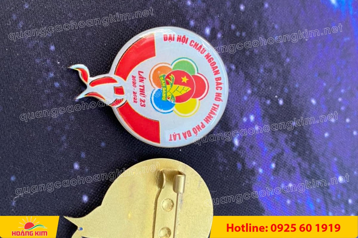 HUY HIỆU ĐỒNG CÀI ÁO CẮT BẾ THEO LOGO KHÔNG MẠ – GIÁ XƯỞNG, LÀM NHANH huy hieu dong cai ao cat be theo logo khong ma 79 - HUY HIỆU ĐỒNG CÀI ÁO CẮT BẾ THEO LOGO KHÔNG MẠ – GIÁ XƯỞNG, LÀM NHANH