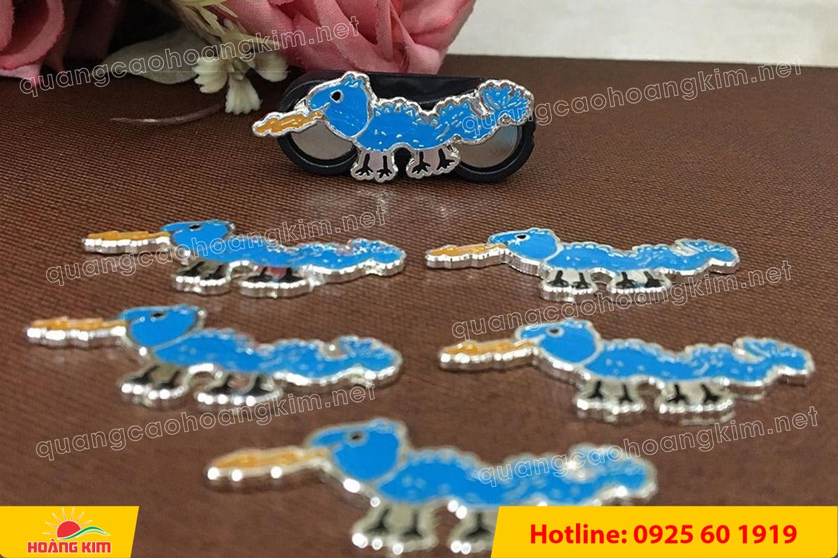 huy hieu duc ma bac cat logo theo yeu cau 82 - HUY HIỆU Đ&Uacute;C MẠ BẠC CẮT LOGO THEO Y&Ecirc;U CẦU &ndash; CAO CẤP, TINH TẾ