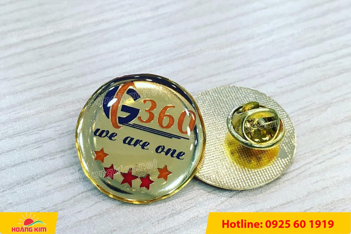 huy hieu ma vang 24k nen tron do mau logo 19 - HUY HIỆU MẠ V&Agrave;NG 24K NỀN TRƠN ĐỔ M&Agrave;U LOGO &ndash; TINH TẾ, SANG TRỌNG