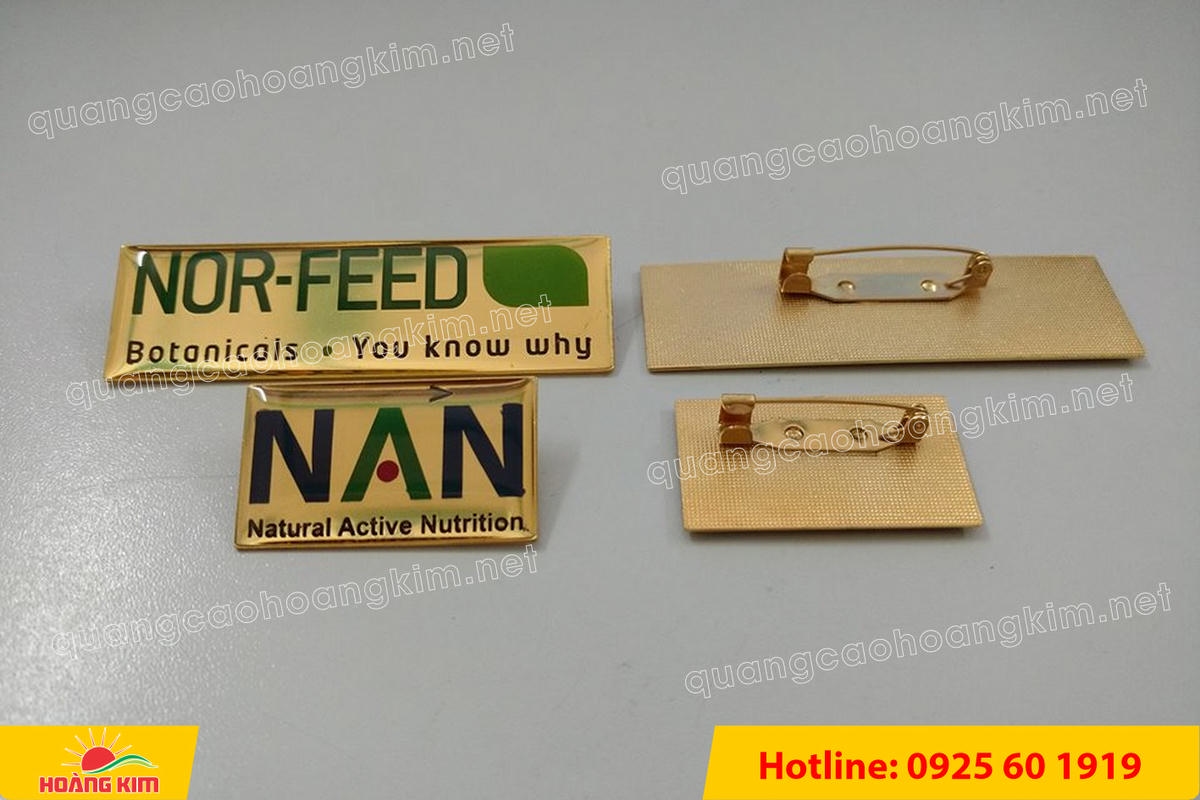 huy hieu ma vang 24k nen tron do mau logo 26 - HUY HIỆU MẠ V&Agrave;NG 24K NỀN TRƠN ĐỔ M&Agrave;U LOGO &ndash; TINH TẾ, SANG TRỌNG