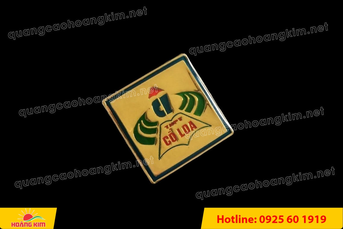 huy hieu ma vang 24k nen tron do mau logo 4 - HUY HIỆU MẠ V&Agrave;NG 24K NỀN TRƠN ĐỔ M&Agrave;U LOGO &ndash; TINH TẾ, SANG TRỌNG