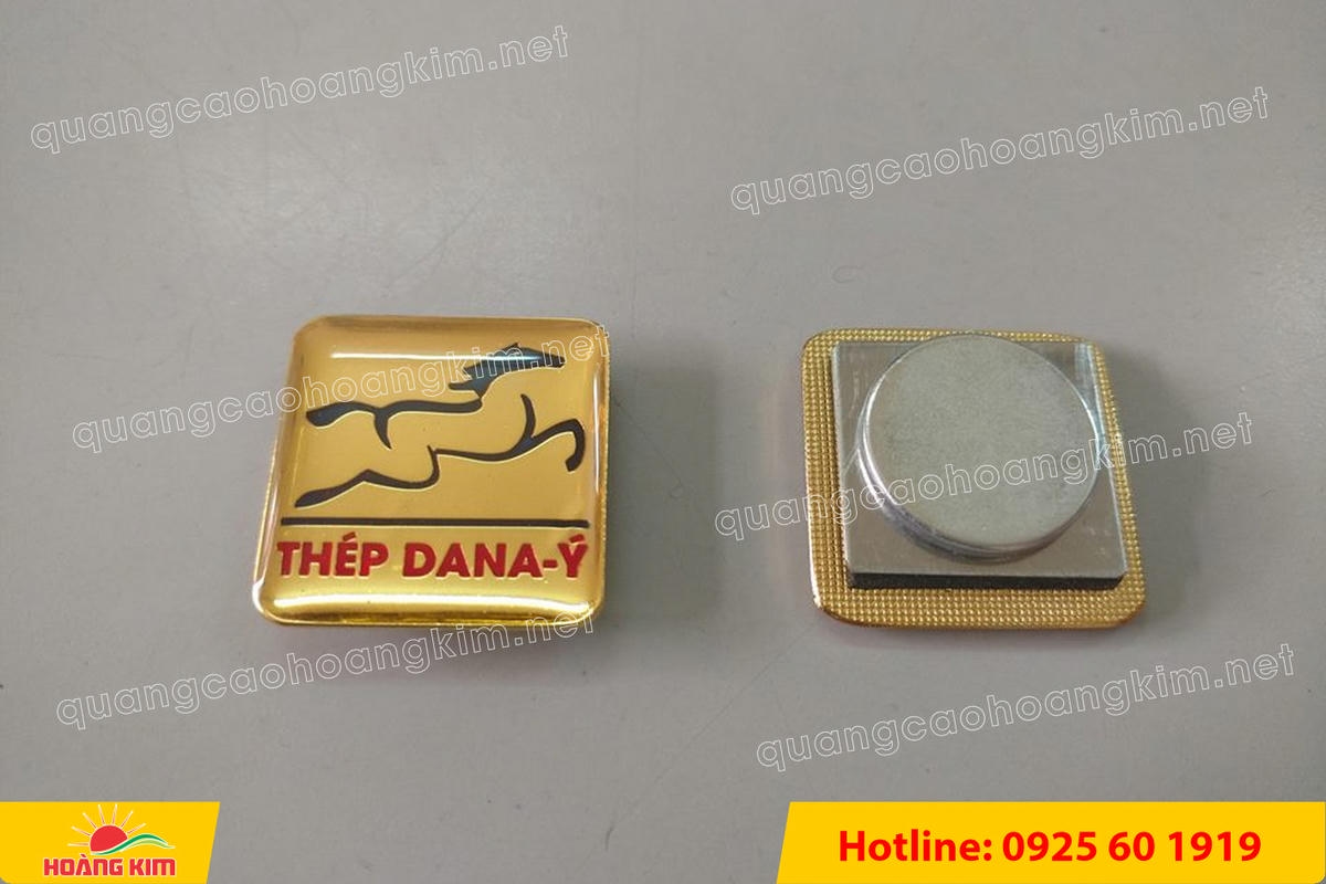 huy hieu ma vang 24k nen tron do mau logo 7 - HUY HIỆU MẠ V&Agrave;NG 24K NỀN TRƠN ĐỔ M&Agrave;U LOGO &ndash; TINH TẾ, SANG TRỌNG