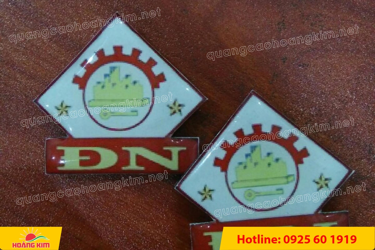 huy hieu nhom cat theo hinh logo 12 - HUY HIỆU NH&Ocirc;M CẮT THEO H&Igrave;NH LOGO &ndash; GI&Aacute; RẺ, NHẬN L&Agrave;M NHANH