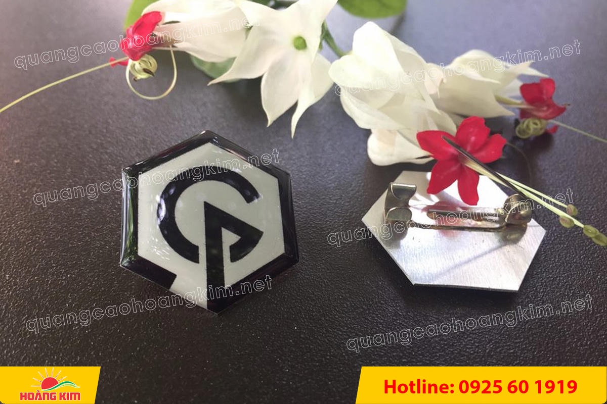 huy hieu nhom cat theo hinh logo 15 - HUY HIỆU NH&Ocirc;M CẮT THEO H&Igrave;NH LOGO &ndash; GI&Aacute; RẺ, NHẬN L&Agrave;M NHANH