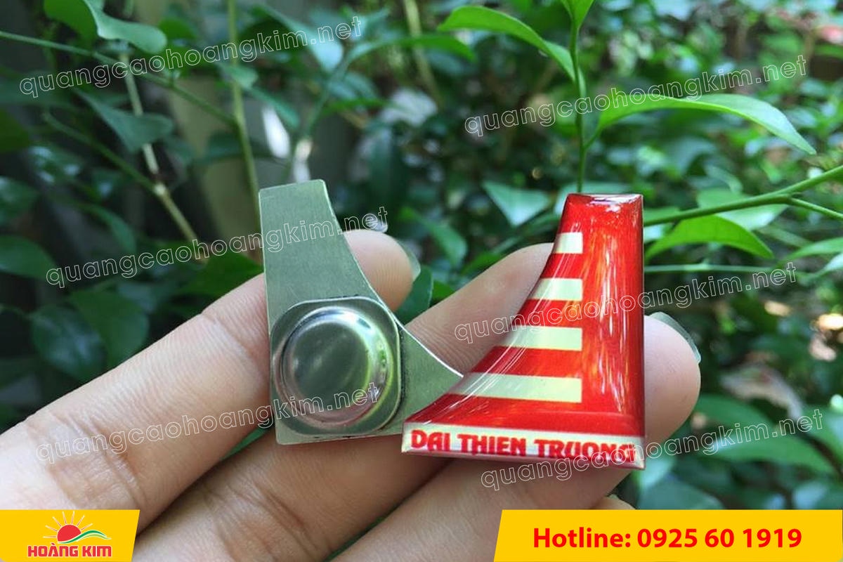 huy hieu nhom cat theo hinh logo 19 - HUY HIỆU NH&Ocirc;M CẮT THEO H&Igrave;NH LOGO &ndash; GI&Aacute; RẺ, NHẬN L&Agrave;M NHANH