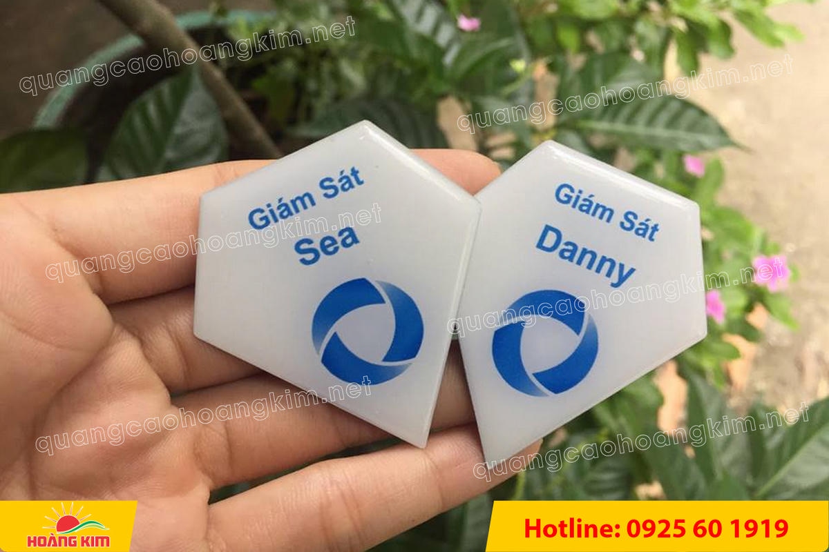 huy hieu nhom cat theo hinh logo 4 - HUY HIỆU NH&Ocirc;M CẮT THEO H&Igrave;NH LOGO &ndash; GI&Aacute; RẺ, NHẬN L&Agrave;M NHANH