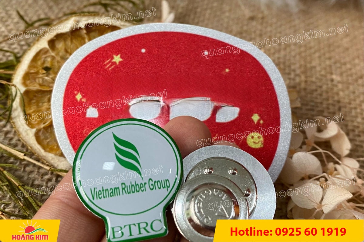 huy hieu nhom cat theo hinh logo 45 - HUY HIỆU NH&Ocirc;M CẮT THEO H&Igrave;NH LOGO &ndash; GI&Aacute; RẺ, NHẬN L&Agrave;M NHANH