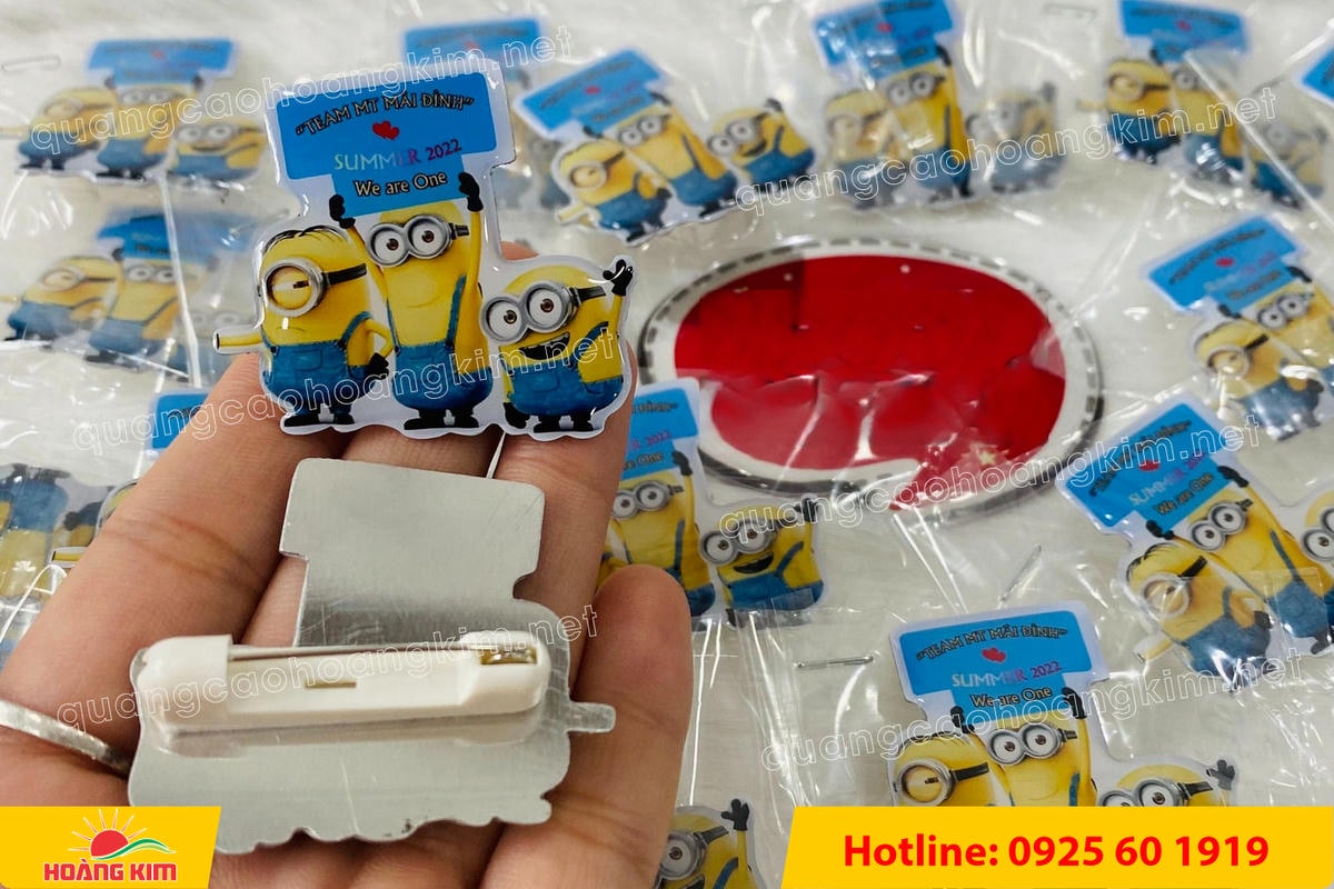 huy hieu nhom cat theo hinh logo 52 - HUY HIỆU NH&Ocirc;M CẮT THEO H&Igrave;NH LOGO &ndash; GI&Aacute; RẺ, NHẬN L&Agrave;M NHANH