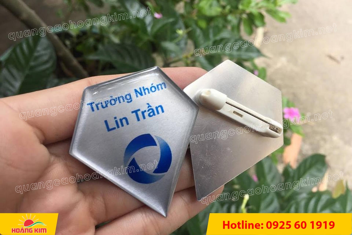 huy hieu nhom cat theo hinh logo 9 - HUY HIỆU NH&Ocirc;M CẮT THEO H&Igrave;NH LOGO &ndash; GI&Aacute; RẺ, NHẬN L&Agrave;M NHANH