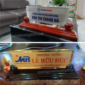 bia bien chuc danh mat dong 10mm gan de go huong 2 tru tron dep 300x300 - Trang chủ