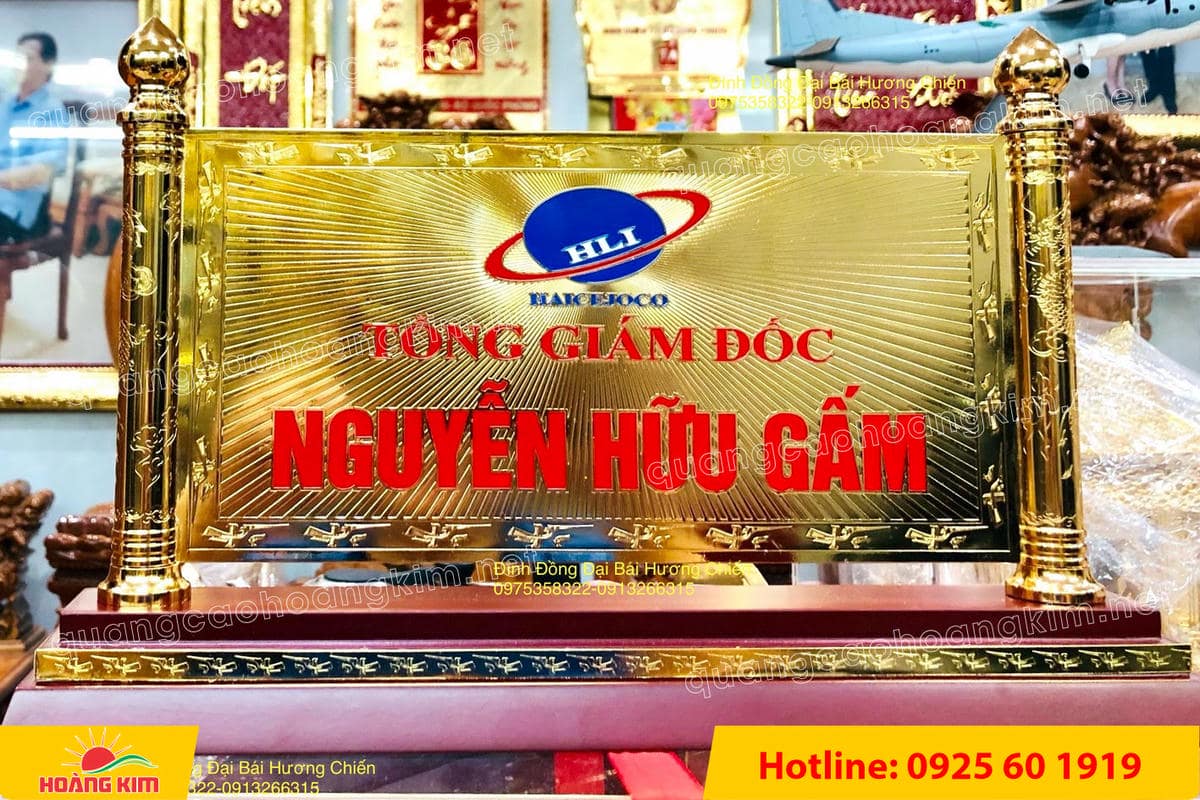 bien chuc danh mat dong 2 cot rong ma vang 24k gan de go dep 49 - BIỂN CHỨC DANH ĐỒNG GỖ CỘT RỒNG MẠ V&Agrave;NG 24K &ndash; BIỂU TƯỢNG QUYỀN LỰC & ĐẲNG CẤP L&Atilde;NH ĐẠO