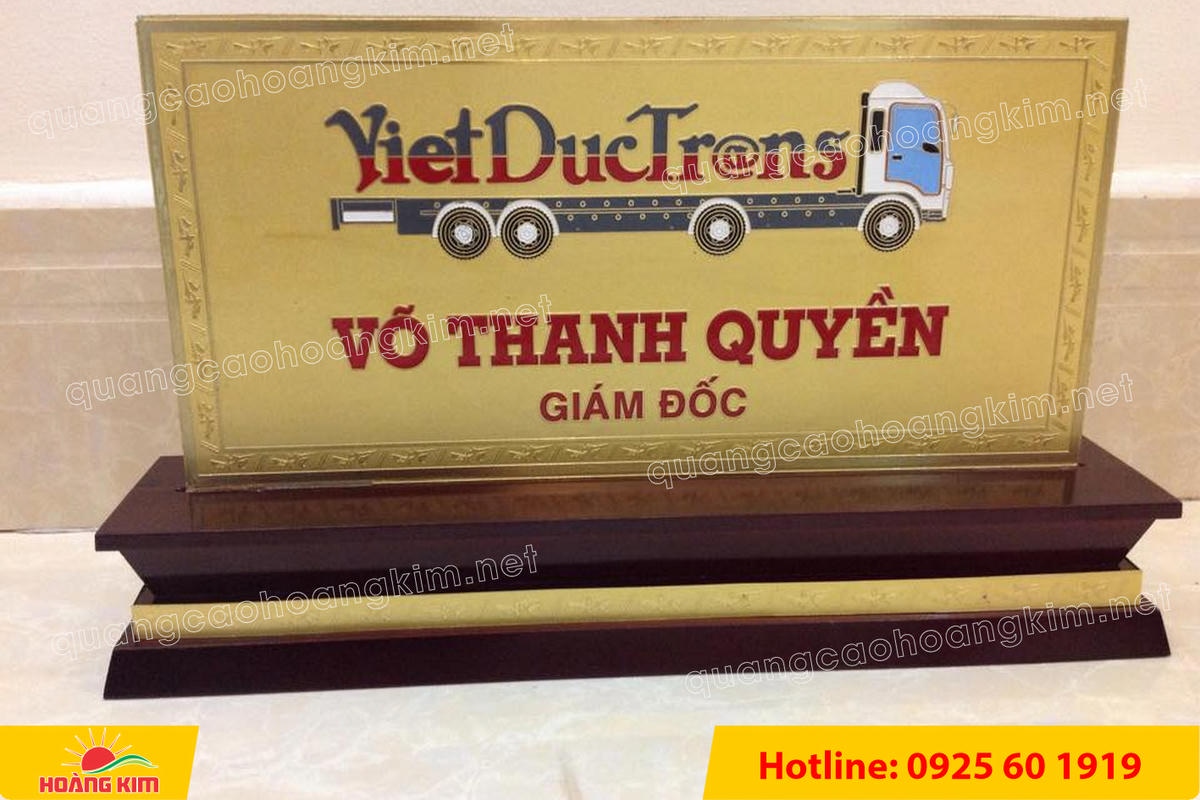 bien chuc danh mat dong 2mm de go tam cap khong ma vang dep - BIỂN CHỨC DANH MẶT ĐỒNG 2MM, ĐẾ GỖ CAO CẤP, 12,5X25,5CM KH&Ocirc;NG MẠ V&Agrave;NG