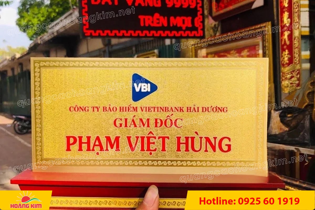 bien chuc danh mat dong 2mm de go tam cap khong ma vang dep 105 - BIỂN CHỨC DANH MẶT ĐỒNG 2MM, ĐẾ GỖ CAO CẤP, 12,5X25,5CM KH&Ocirc;NG MẠ V&Agrave;NG