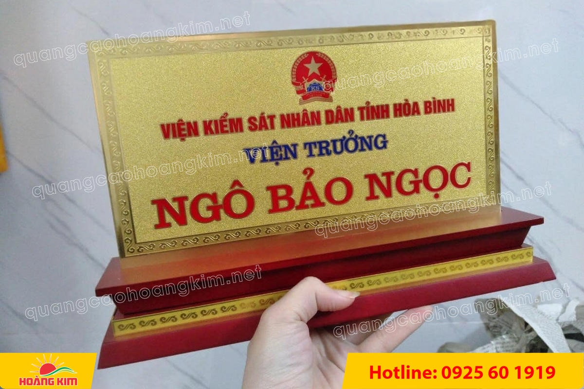 bien chuc danh mat dong 2mm de go tam cap khong ma vang dep 20 - BIỂN CHỨC DANH, BẢNG T&Ecirc;N ĐỂ B&Agrave;N CỰC ĐẸP, SANG, RẺ