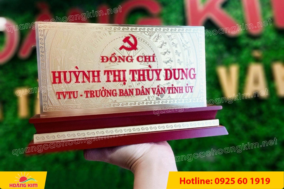 bien chuc danh mat dong 2mm de go tam cap khong ma vang dep 22 - BIỂN CHỨC DANH, BẢNG T&Ecirc;N ĐỂ B&Agrave;N CỰC ĐẸP, SANG, RẺ