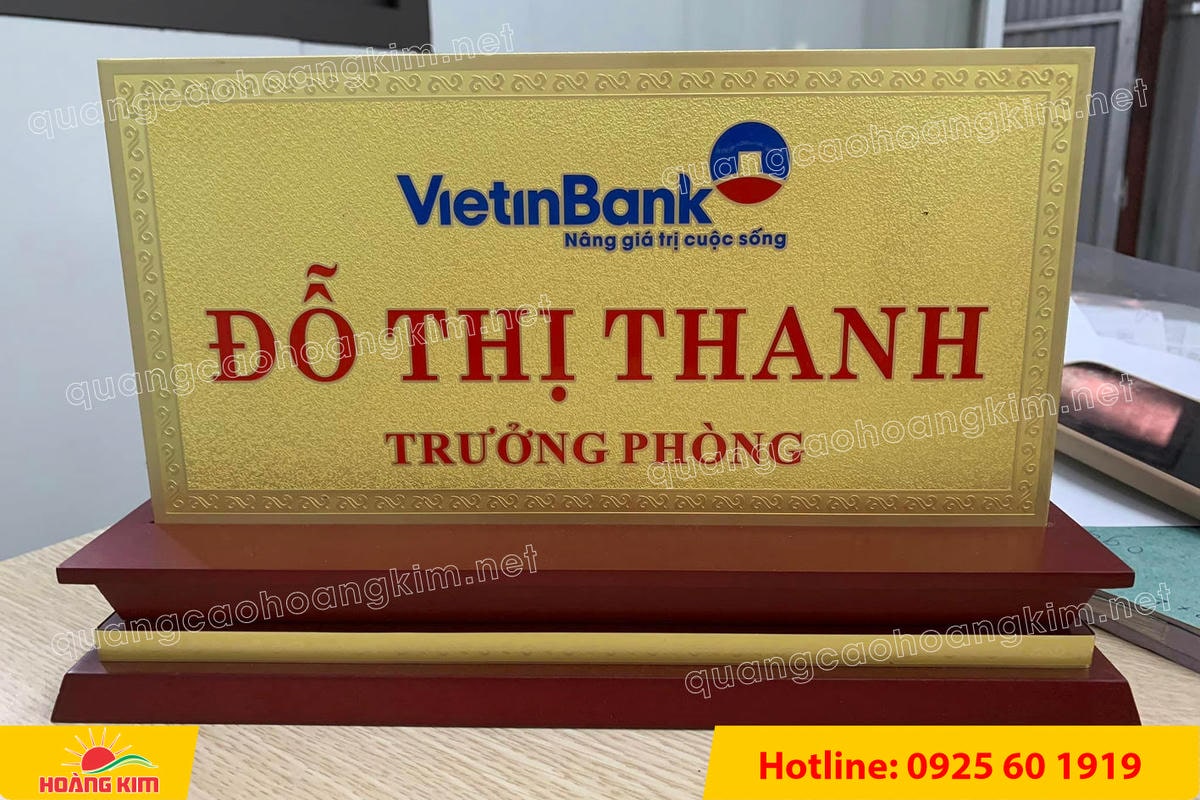 bien chuc danh mat dong 2mm de go tam cap khong ma vang dep 37 - BIỂN CHỨC DANH MẶT ĐỒNG 2MM, ĐẾ GỖ CAO CẤP, 12,5X25,5CM KH&Ocirc;NG MẠ V&Agrave;NG