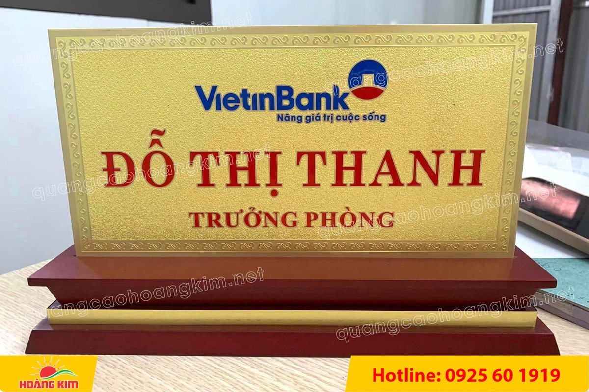 bien chuc danh mat dong 2mm de go tam cap khong ma vang dep 89 - BIỂN CHỨC DANH MẶT ĐỒNG 2MM, ĐẾ GỖ CAO CẤP, 12,5X25,5CM KH&Ocirc;NG MẠ V&Agrave;NG