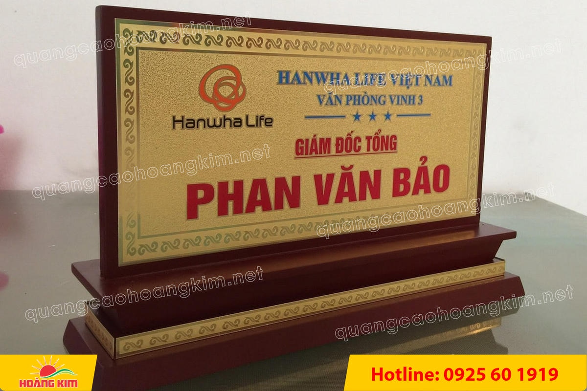 bien chuc danh mat dong de go tam cap dep 17 - BIỂN CHỨC DANH MẶT ĐỒNG ĐẾ GỖ TAM CẤP &ndash; D&Ograve;NG CAO CẤP CHO L&Atilde;NH ĐẠO