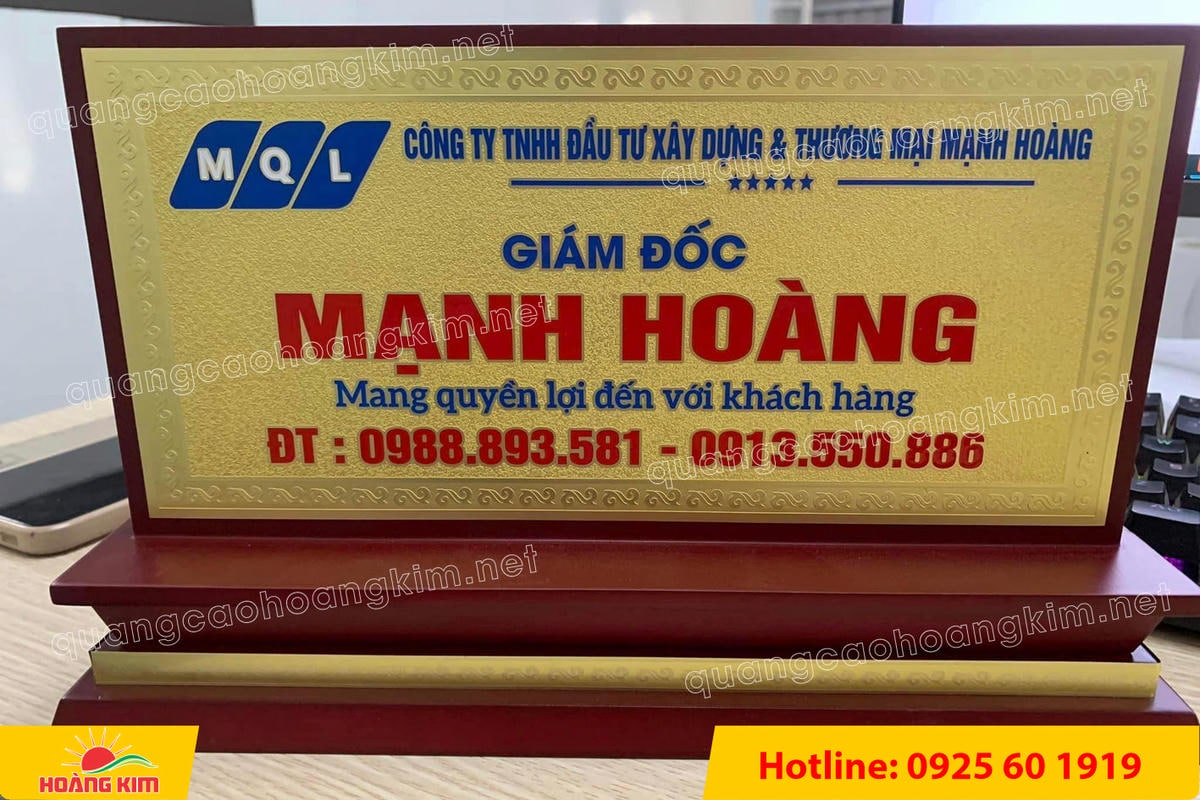 bien chuc danh mat dong de go tam cap dep 226 - BIỂN CHỨC DANH MẶT ĐỒNG ĐẾ GỖ TAM CẤP &ndash; D&Ograve;NG CAO CẤP CHO L&Atilde;NH ĐẠO