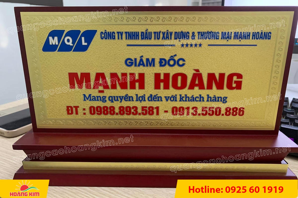bien chuc danh mat dong de go tam cap dep 91 - BIỂN CHỨC DANH MẶT ĐỒNG ĐẾ GỖ TAM CẤP &ndash; D&Ograve;NG CAO CẤP CHO L&Atilde;NH ĐẠO