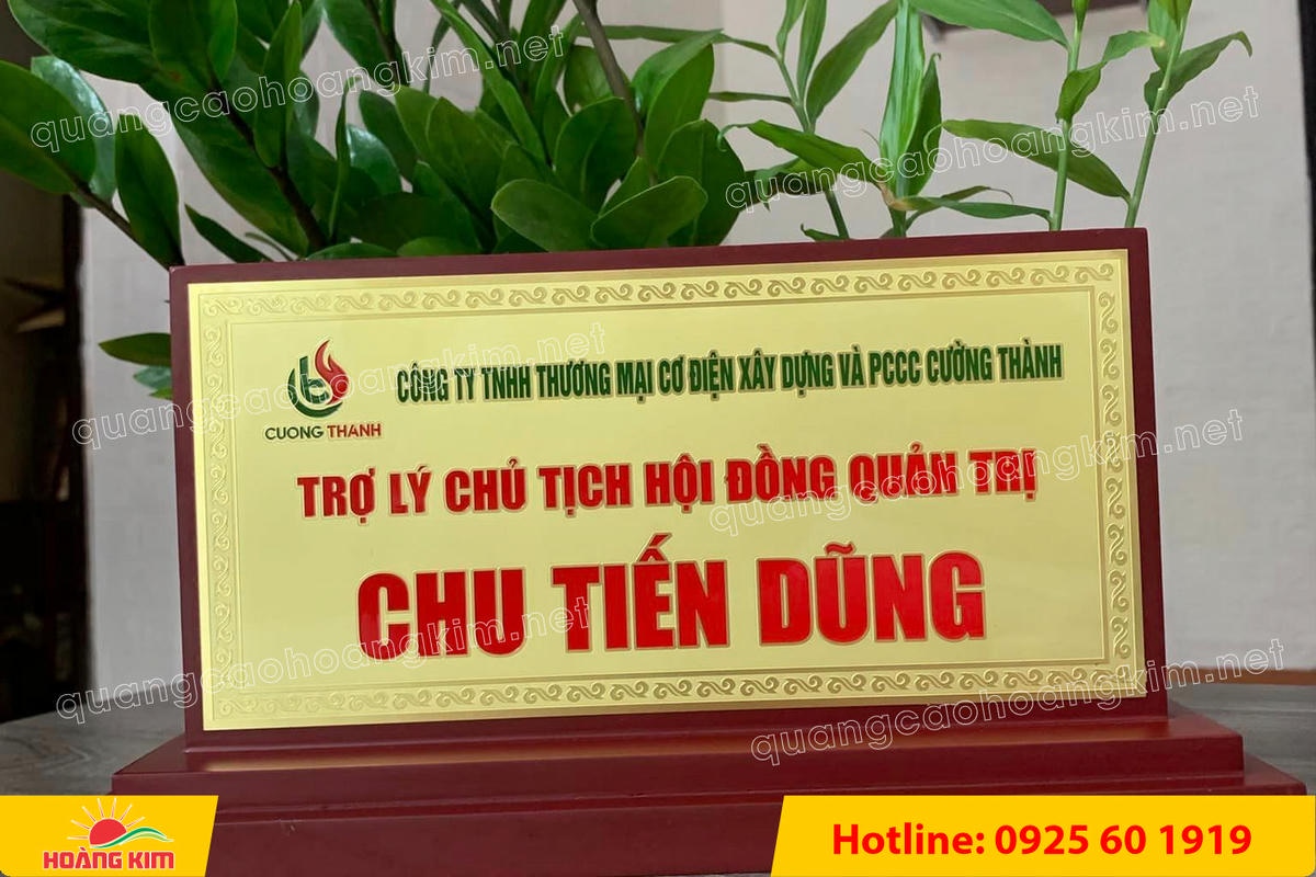 bien chuc danh mat dong de go vuong 2 cap bien 2 mat dep 10 - BIỂN CHỨC DANH MẶT ĐỒNG ĐẾ GỖ VU&Ocirc;NG 2 CẤP  &ndash; SANG HƠN, BỀ THẾ HƠN, NH&Igrave;N L&Agrave; THẤY VỊ TR&Iacute;