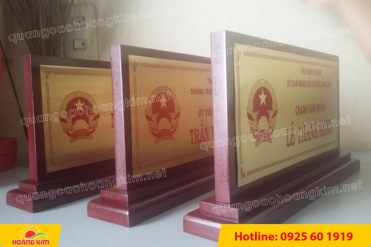 bien chuc danh mat dong de go vuong 2 cap bien 2 mat dep 2 - BIỂN CHỨC DANH MẶT ĐỒNG ĐẾ GỖ VU&Ocirc;NG 2 CẤP  &ndash; SANG HƠN, BỀ THẾ HƠN, NH&Igrave;N L&Agrave; THẤY VỊ TR&Iacute;