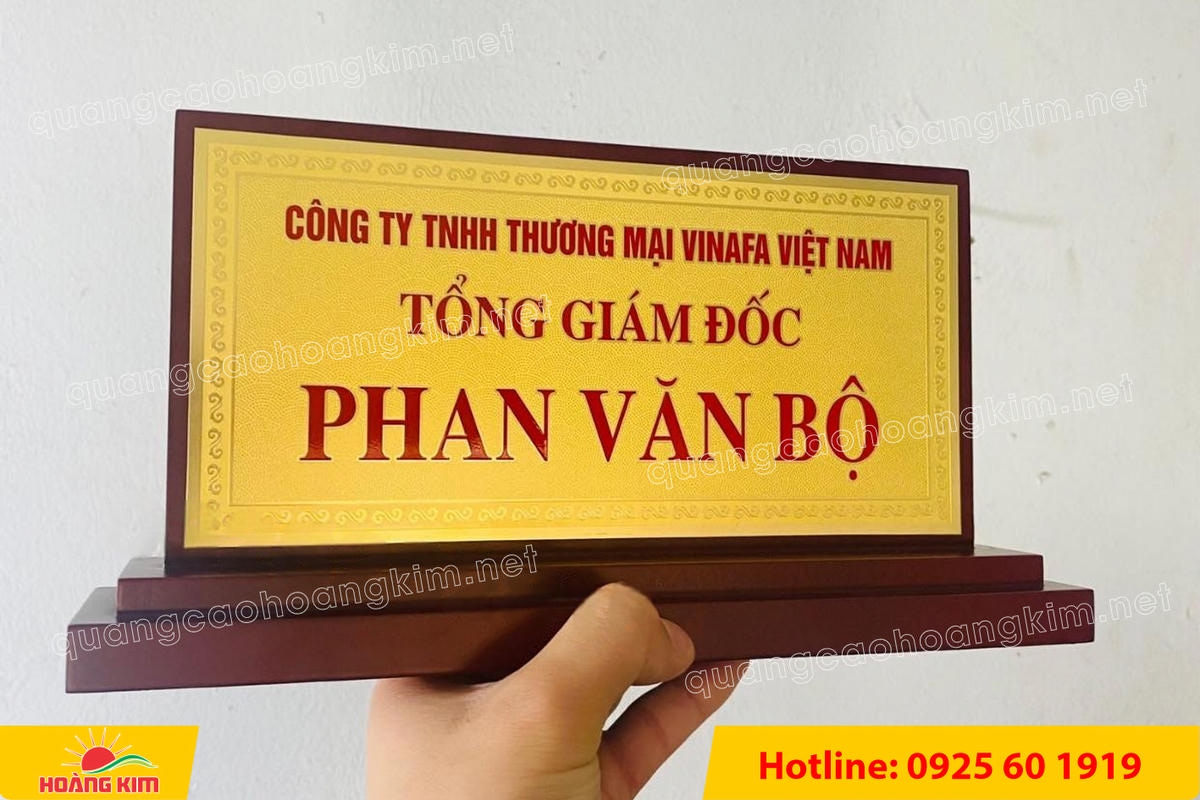 bien chuc danh mat dong de go vuong 2 cap bien 2 mat dep 20 - BIỂN CHỨC DANH MẶT ĐỒNG ĐẾ GỖ VU&Ocirc;NG 2 CẤP  &ndash; SANG HƠN, BỀ THẾ HƠN, NH&Igrave;N L&Agrave; THẤY VỊ TR&Iacute;