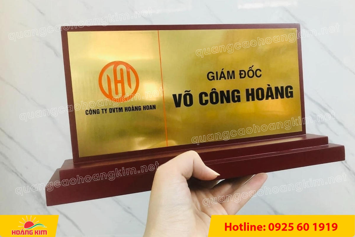 bien chuc danh mat dong de go vuong 2 cap bien 2 mat dep 21 - BIỂN CHỨC DANH MẶT ĐỒNG ĐẾ GỖ VU&Ocirc;NG 2 CẤP  &ndash; SANG HƠN, BỀ THẾ HƠN, NH&Igrave;N L&Agrave; THẤY VỊ TR&Iacute;