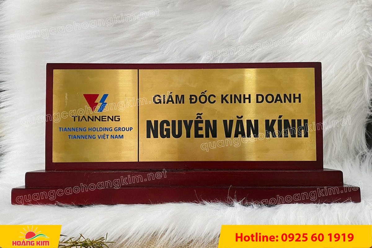 bien chuc danh mat dong de go vuong 2 cap bien 2 mat dep 8 - BIỂN CHỨC DANH MẶT ĐỒNG ĐẾ GỖ VU&Ocirc;NG 2 CẤP  &ndash; SANG HƠN, BỀ THẾ HƠN, NH&Igrave;N L&Agrave; THẤY VỊ TR&Iacute;