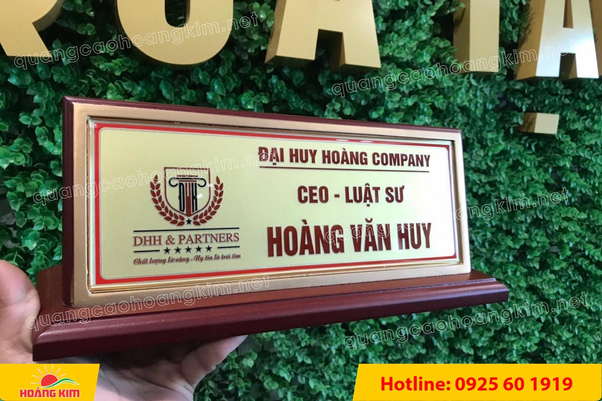 bien chuc danh mat dong phu thuy tinh de go dan su dep 11 - BIỂN CHỨC DANH MẶT ĐỒNG PHỦ THỦY TINH ĐẾ GỖ &ndash; B&Oacute;NG HƠN, SANG HƠN