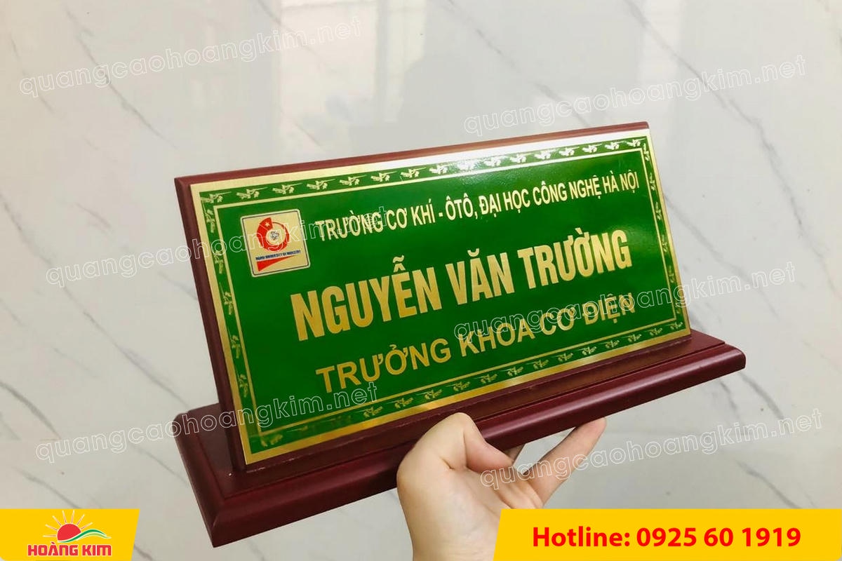 bien chuc danh mat dong phu thuy tinh de go dan su dep 26 - BIỂN CHỨC DANH MẶT ĐỒNG PHỦ THỦY TINH ĐẾ GỖ &ndash; B&Oacute;NG HƠN, SANG HƠN