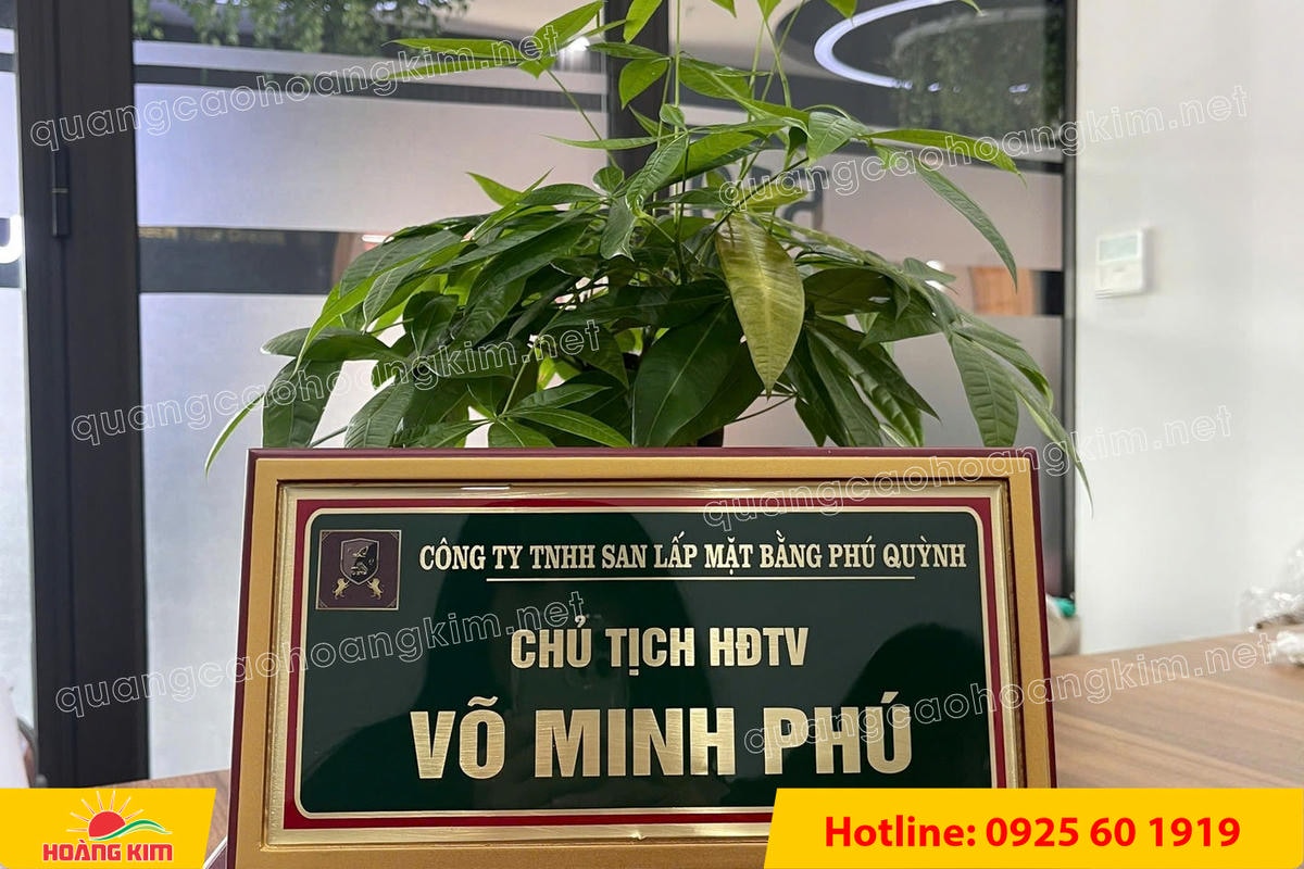 bien chuc danh mat dong phu thuy tinh de go dan su dep 29 - BIỂN CHỨC DANH MẶT ĐỒNG PHỦ THỦY TINH ĐẾ GỖ &ndash; B&Oacute;NG HƠN, SANG HƠN