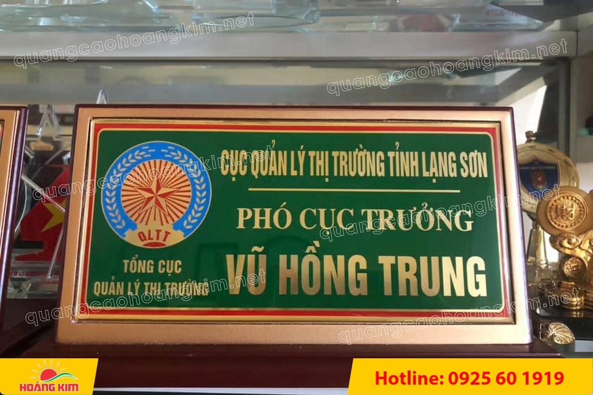 bien chuc danh mat dong phu thuy tinh de go dan su dep 5 - BIỂN CHỨC DANH MẶT ĐỒNG PHỦ THỦY TINH ĐẾ GỖ &ndash; B&Oacute;NG HƠN, SANG HƠN